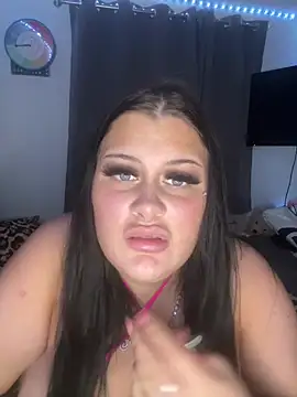 Snapshot of CurvyAyla chatting on 01/12/26, 10:59 CurvyAyla online show from 01/12/26, 10:59