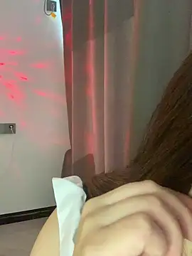 boniu-mimi online show from 12/14/25, 04:29