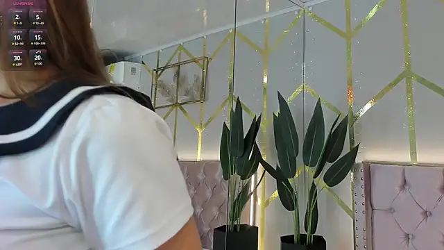 Lola saenz  online show from 02/18/26, 11:50