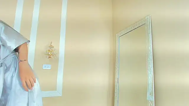 HallieStone online show from 01/08/26, 01:35