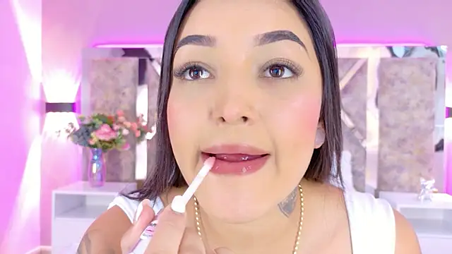 MelissaGill  online show from 12/22/25, 07:22