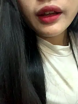 Snapshot of lana-kan chatting on 12/21/25, 01:40 lana-kan online show from 12/21/25, 01:40