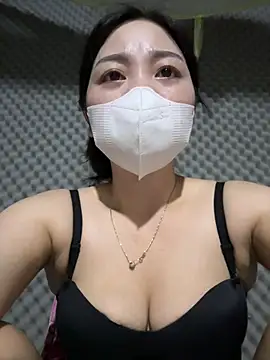 Snapshot of lana-kan chatting on 08/08/26, 04:53 lana-kan online show from 08/08/26, 04:53