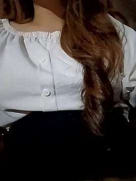 NariShow online show from 01/12/26, 02:33