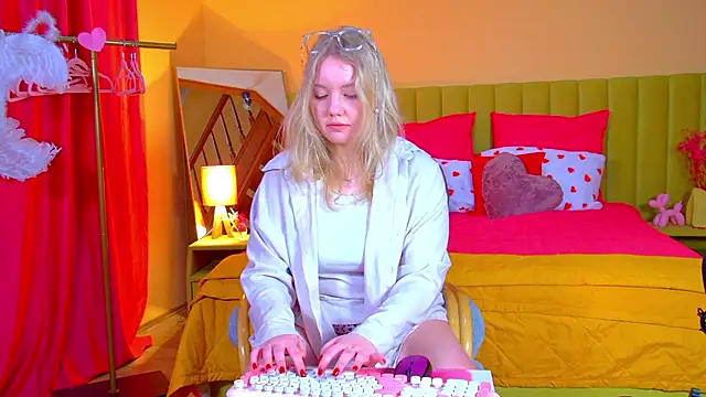 EmilyEvanse online show from 03/03/26, 06:52