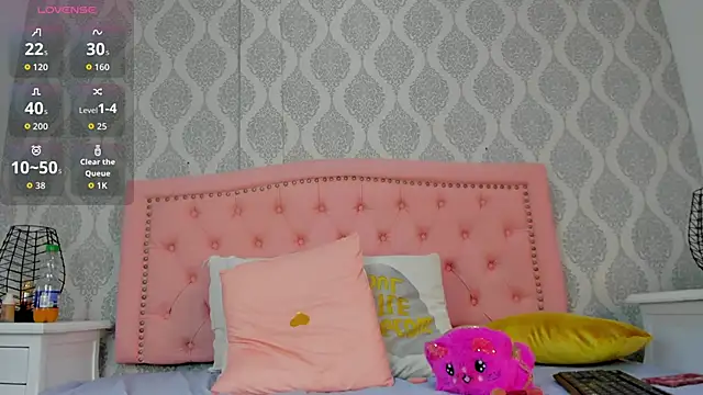 emma scott 7 online show from 03/29/26, 11:32