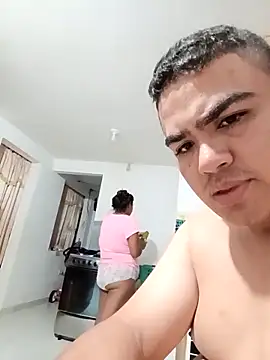 Snapshot of culona2417 chatting on 12/20/25, 09:38 culona2417 online show from 12/20/25, 09:38