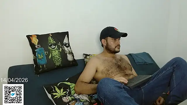 Snapshot of holegape chatting on 04/14/26, 07:31 holegape online show from 04/14/26, 07:31