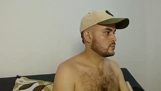 Snapshot of holegape chatting on 04/20/26, 08:21 holegape online show from 04/20/26, 08:21