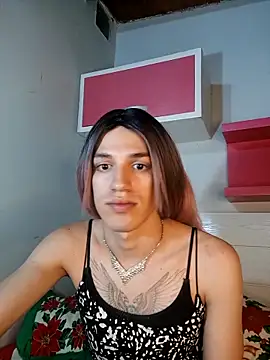 Snapshot of foxxy_lee13 chatting on 12/15/25, 08:51 foxxy lee13 online show from 12/15/25, 08:51