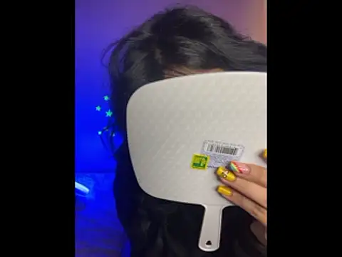 Snapshot of SaraAndrade_ chatting on 01/17/26, 02:00 SaraAndrade online show from 01/17/26, 02:00