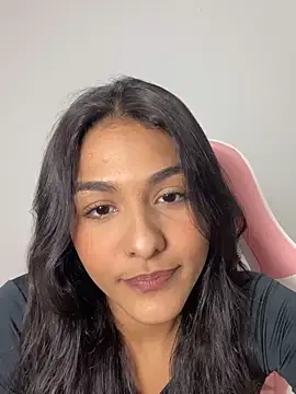 Laurapocahontas online show from 11/27/25, 06:54