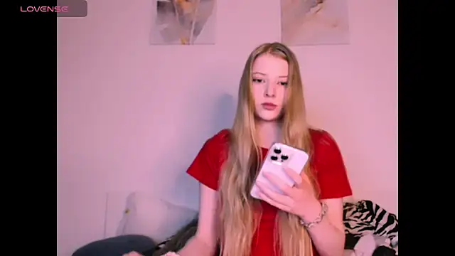 Snapshot of _Milana_Sparkl75_ chatting on 01/11/26, 07:19 Milana Sparkl75 online show from 01/11/26, 07:19