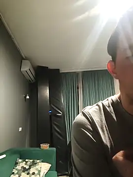 Razvan696969 online show from 02/21/26, 04:41