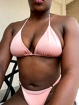 Snapshot of Milytylor chatting on 11/25/25, 04:07 Milytylor online show from 11/25/25, 04:07