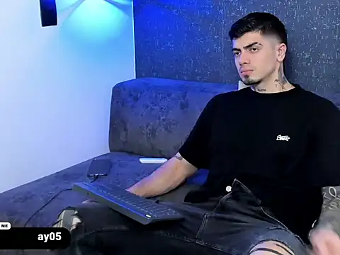 Snapshot of _mrcock__ chatting on 03/24/26, 04:06 mrcock online show from 03/24/26, 04:06