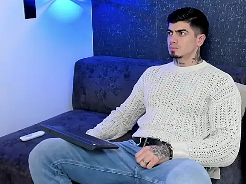 Snapshot of _mrcock__ chatting on 04/01/26, 03:18 mrcock online show from 04/01/26, 03:18