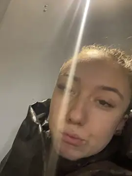 Snapshot of CristinaSw chatting on 02/01/26, 04:27 CristinaSw online show from 02/01/26, 04:27