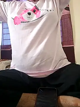 Snapshot of Jhunaki_789 chatting on 04/03/26, 04:32 Jhunaki 789 online show from 04/03/26, 04:32