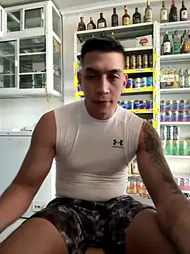 OliverWest04 online show from 12/18/25, 10:05