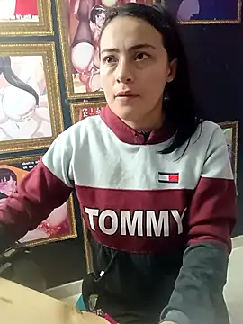 Snapshot of Paige_Turner_ chatting on 11/27/25, 11:34 Paige Turner online show from 11/27/25, 11:34