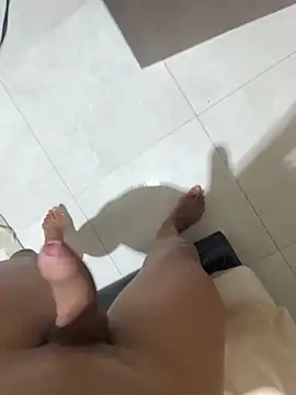 Snapshot of soubi777 chatting on 12/16/25, 05:29 soubi777 online show from 12/16/25, 05:29