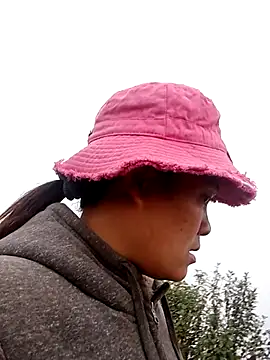 hey-bana online show from 12/16/25, 01:43