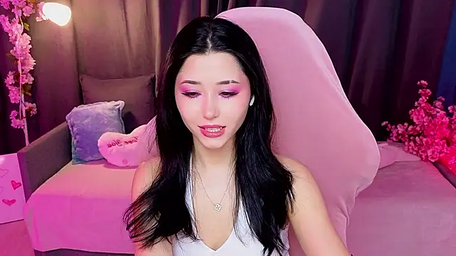 Snapshot of RedMidnight chatting on 03/05/26, 08:49 RedMidnight online show from 03/05/26, 08:49