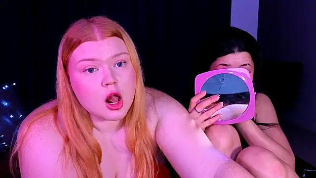 Snapshot of RedMidnight chatting on 03/09/26, 09:41 RedMidnight online show from 03/09/26, 09:41