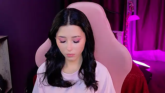 Snapshot of RedMidnight chatting on 03/12/26, 08:37 RedMidnight online show from 03/12/26, 08:37