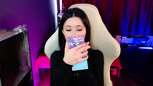 Snapshot of RedMidnight chatting on 04/08/26, 06:13 RedMidnight online show from 04/08/26, 06:13