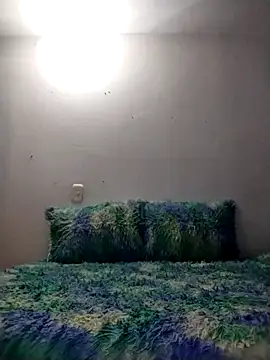 NiinaHans online show from 11/26/25, 11:11