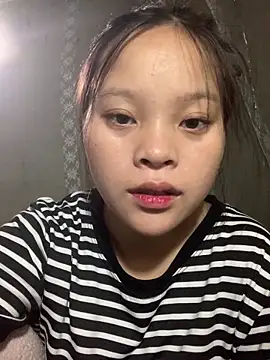 Snapshot of Lisa-sexyy chatting on 04/23/26, 04:03 Lisa-sexyy online show from 04/23/26, 04:03