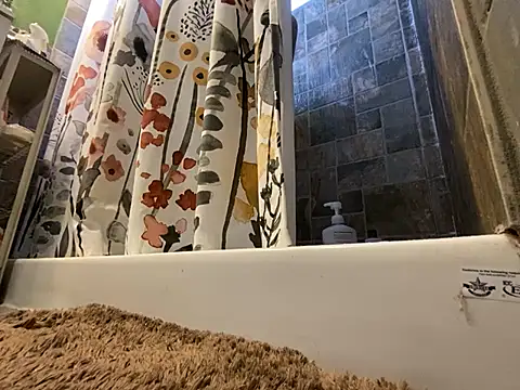 xxxenzo1 online show from 03/22/25, 05:31