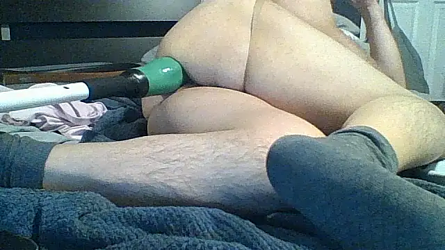 xxxenzo1 online show from 10/15/25, 01:50