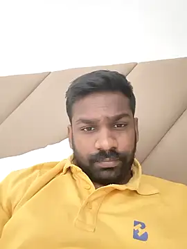 Snapshot of rara0728 chatting on 12/17/25, 04:24 rara0728 online show from 12/17/25, 04:24