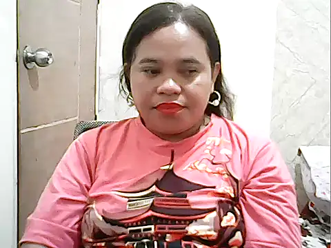 Snapshot of cutechubby chatting on 04/30/26, 10:47 cutechubby online show from 04/30/26, 10:47