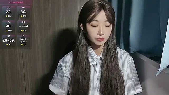 Yyoo-99 online show from 11/29/25, 10:13