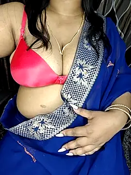Snapshot of Curvy_Pooja chatting on 05/05/26, 06:16 Curvy Pooja online show from 05/05/26, 06:16