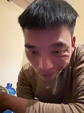 Snapshot of sanu551 chatting on 11/27/25, 04:47 sanu551 online show from 11/27/25, 04:47