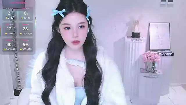 Persephone 2025 online show from 12/14/25, 05:18