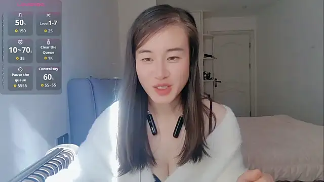 Snapshot of Huiwen163 chatting on 12/19/25, 03:24 Huiwen163 online show from 12/19/25, 03:24