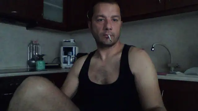 Snapshot of Billakos chatting on 05/08/26, 07:25 Billakos online show from 05/08/26, 07:25