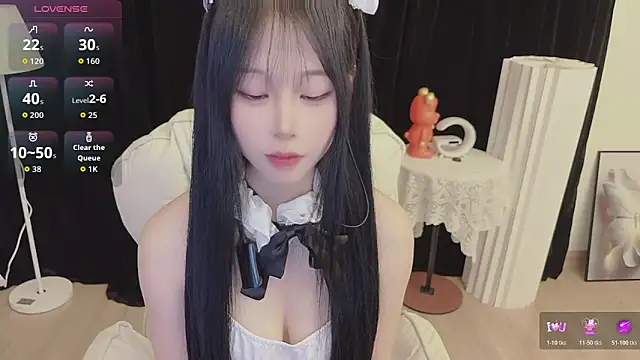 Snapshot of -Annababy chatting on 06/19/26, 12:31 -Annababy online show from 06/19/26, 12:31
