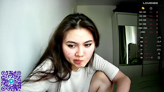 Snapshot of ArianeRandy chatting on 06/04/26, 03:07 ArianeRandy online show from 06/04/26, 03:07