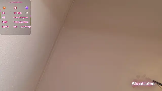 Snapshot of AliceCutes chatting on 02/01/26, 10:25 AliceCutes online show from 02/01/26, 10:25