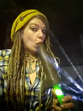 Horny hippie online show from 02/18/25, 09:20