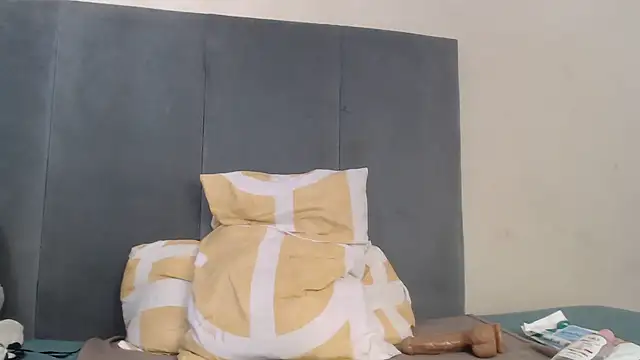 Chocolatebae86 online show from 02/04/26, 07:03