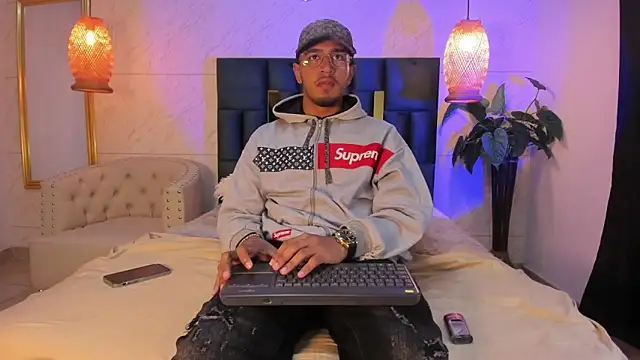 Brand Collins online show from 11/26/25, 01:01