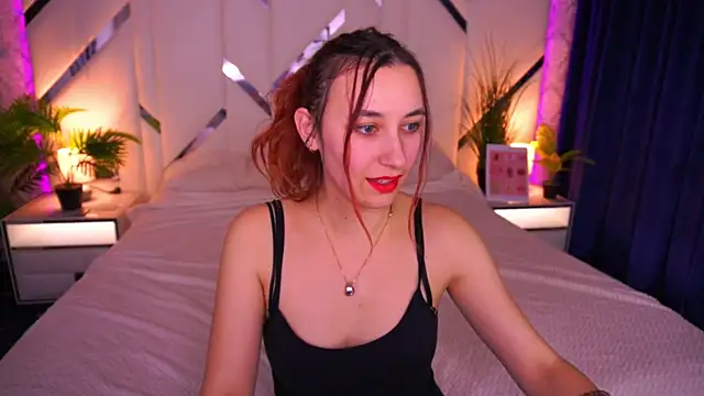 RoxieRay online show from 01/13/26, 03:17